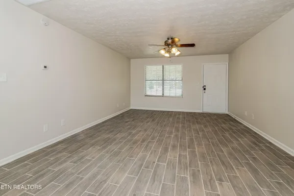 $1,995 | 732 Genesis Lane, Knoxville, TN 37938