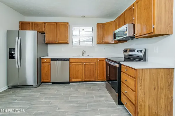 $1,995 | 732 Genesis Lane, Knoxville, TN 37938