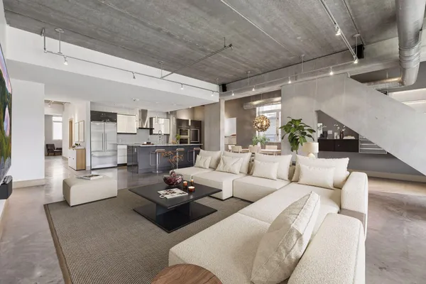 $895,000 | 345 North 6th Avenue, Unit 202, Minneapolis, MN 55401