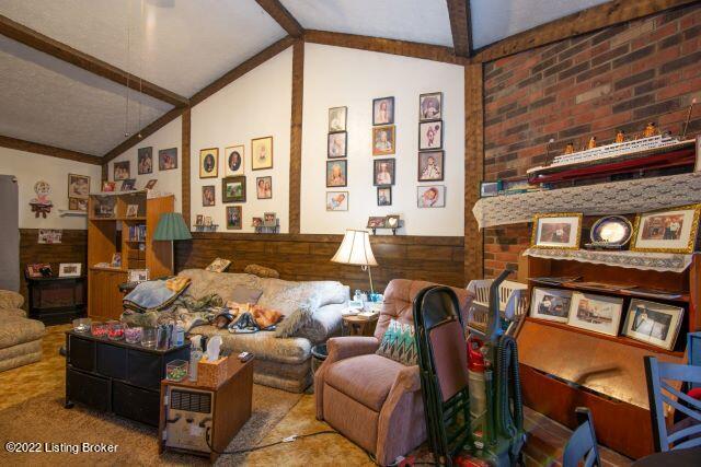 8712 Terry Road Louisville, KY 40258 - Photo 21 of 48 Great Room 2