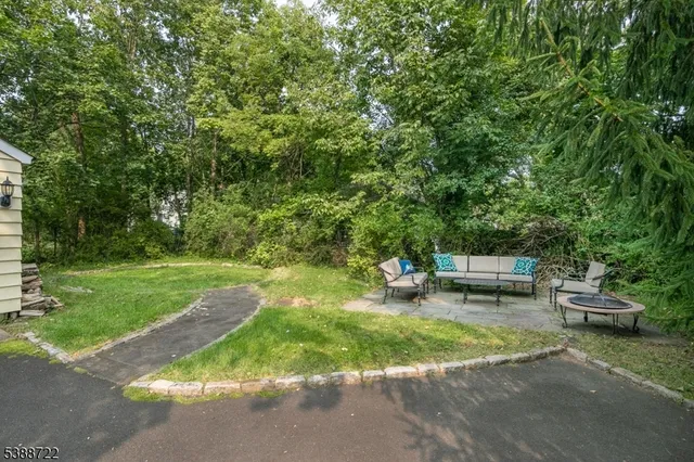 $3,500 | 10 Valley View Avenue, Peapack-Gladstone, NJ 07934