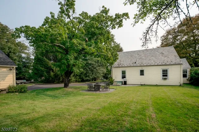 $3,500 | 10 Valley View Avenue, Peapack-Gladstone, NJ 07934