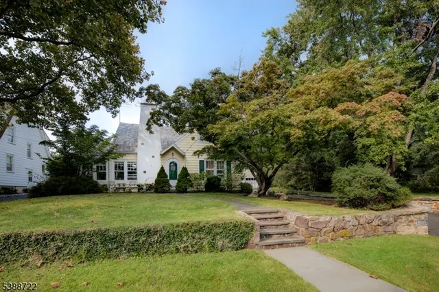 $3,500 | 10 Valley View Avenue, Peapack-Gladstone, NJ 07934