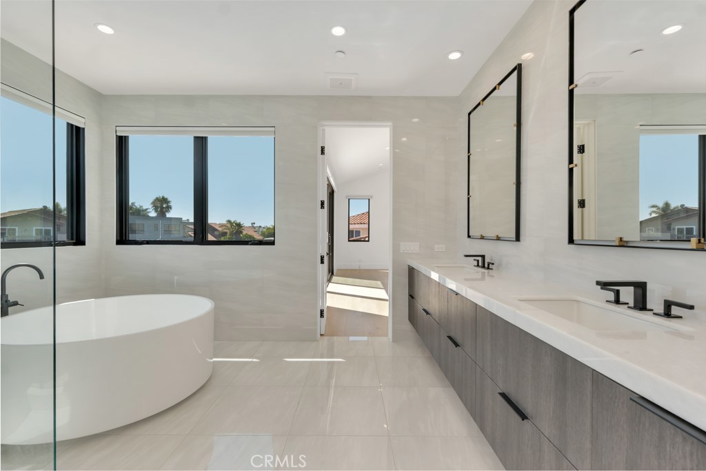 2120 Greencastle Way Oxnard, CA 93035 - Photo 43 of 73