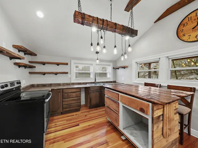 $265,000 | 3002 Highway 61, Luttrell, TN 37779