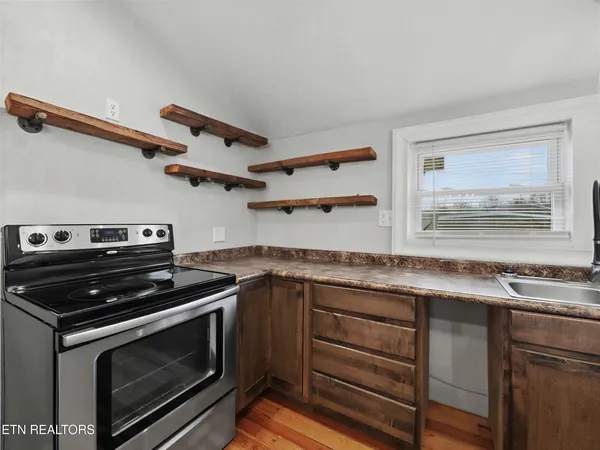 $259,000 | 3002 Highway 61, Luttrell, TN 37779