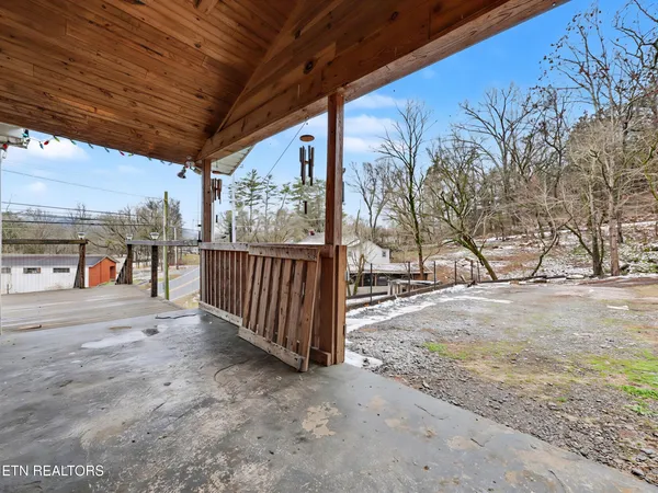 $259,000 | 3002 Highway 61, Luttrell, TN 37779