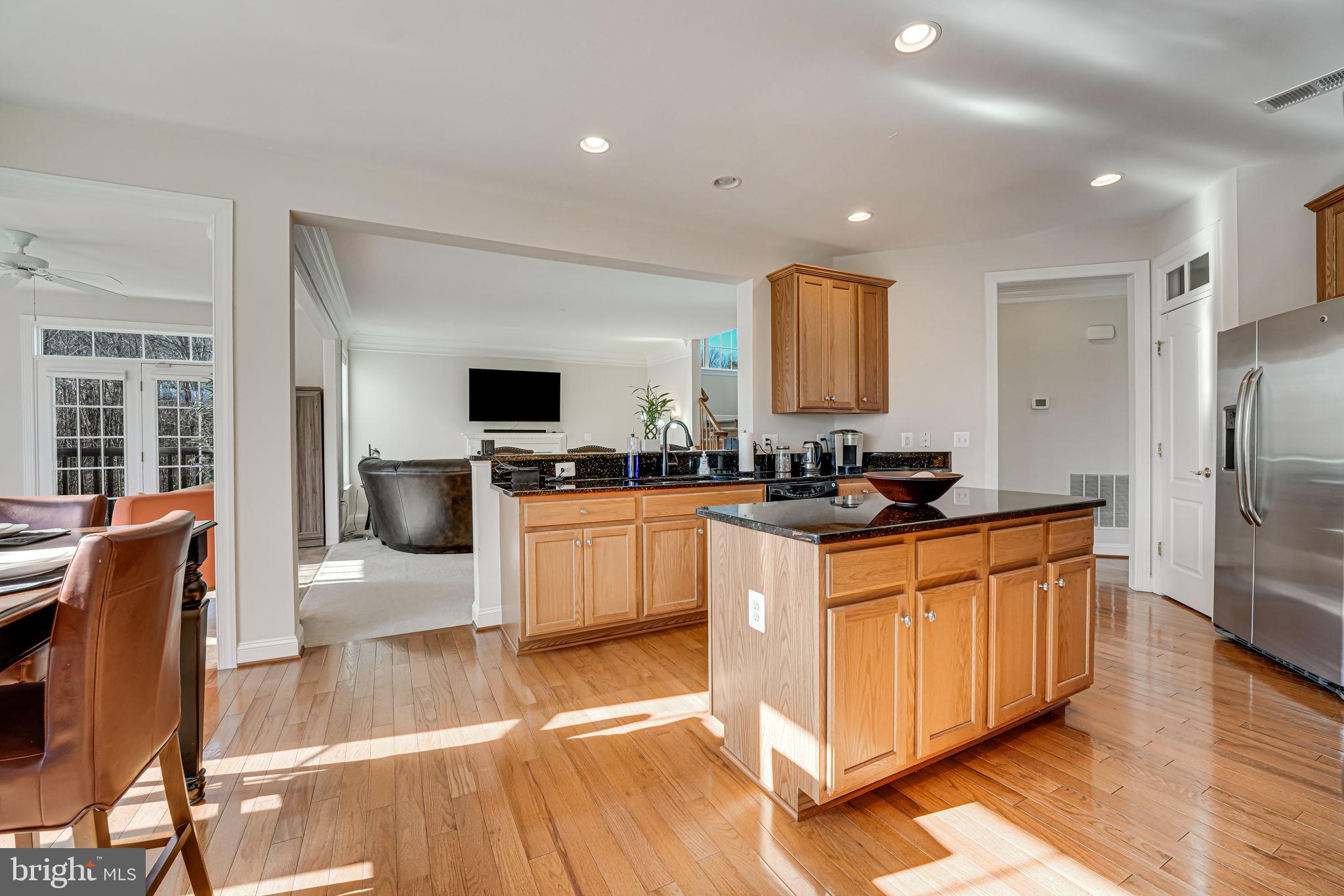 13024 Queen Chapel Road Woodbridge, VA 22193 - Photo 15 of 73 kitchen