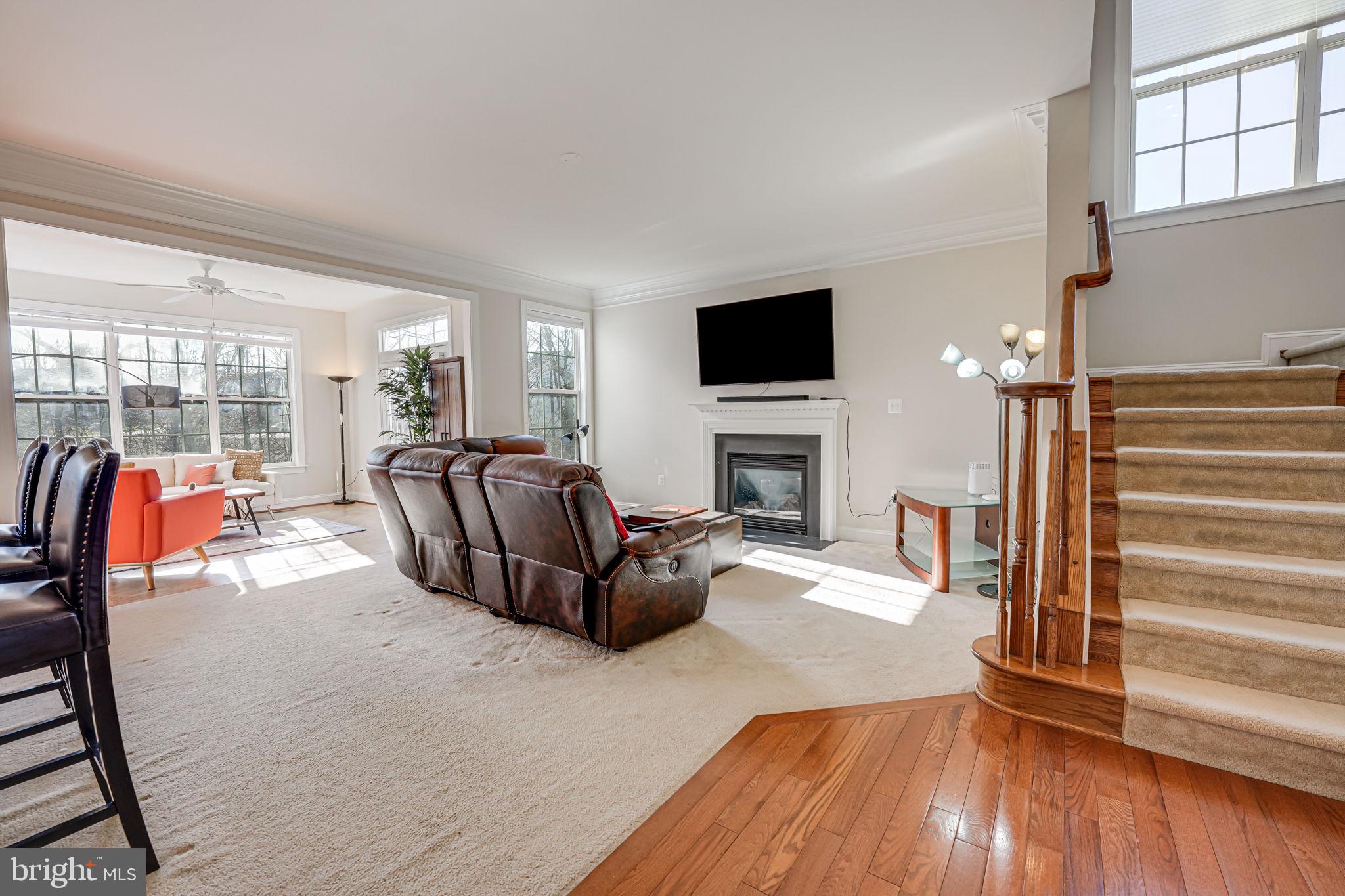 13024 Queen Chapel Road Woodbridge, VA 22193 - Photo 19 of 73 family room /gas fireplace