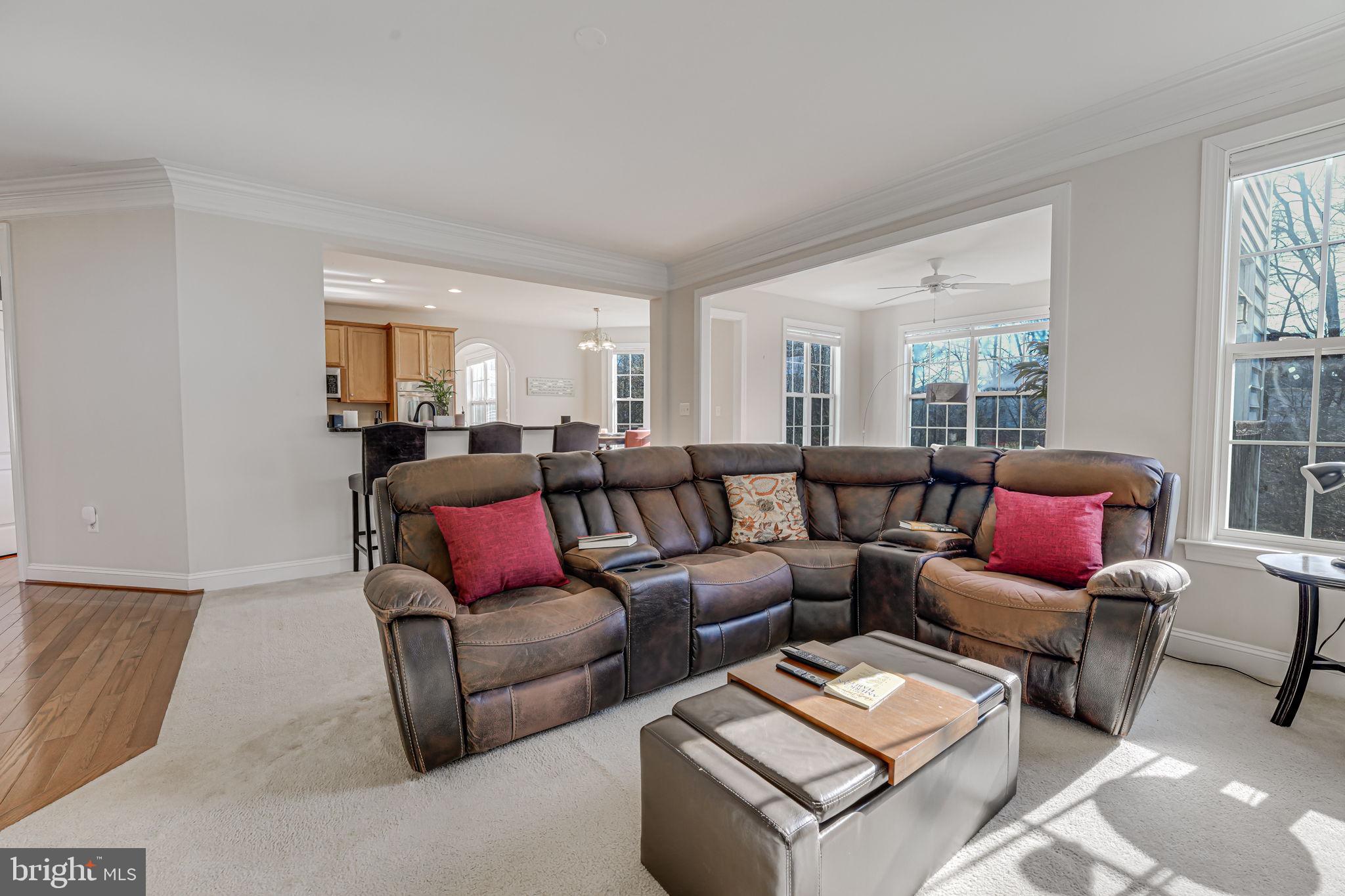13024 Queen Chapel Road Woodbridge, VA 22193 - Photo 21 of 73 family room /gas fireplace