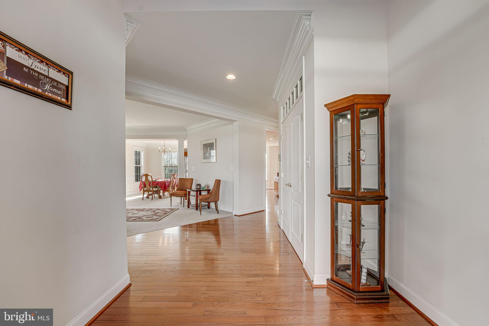 13024 Queen Chapel Road Woodbridge, VA 22193 - Photo 3 of 73 Foyer