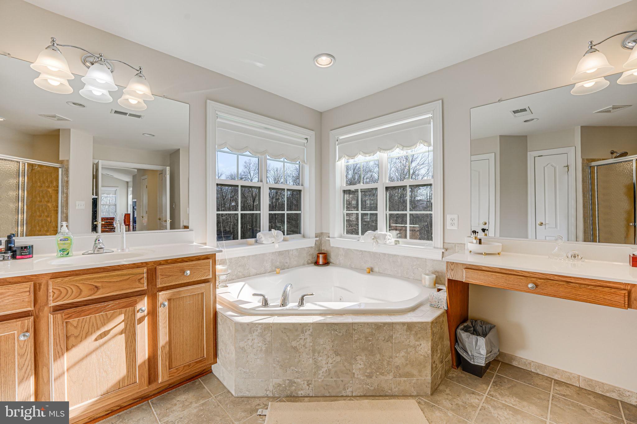 13024 Queen Chapel Road Woodbridge, VA 22193 - Photo 36 of 73 soaking tub
