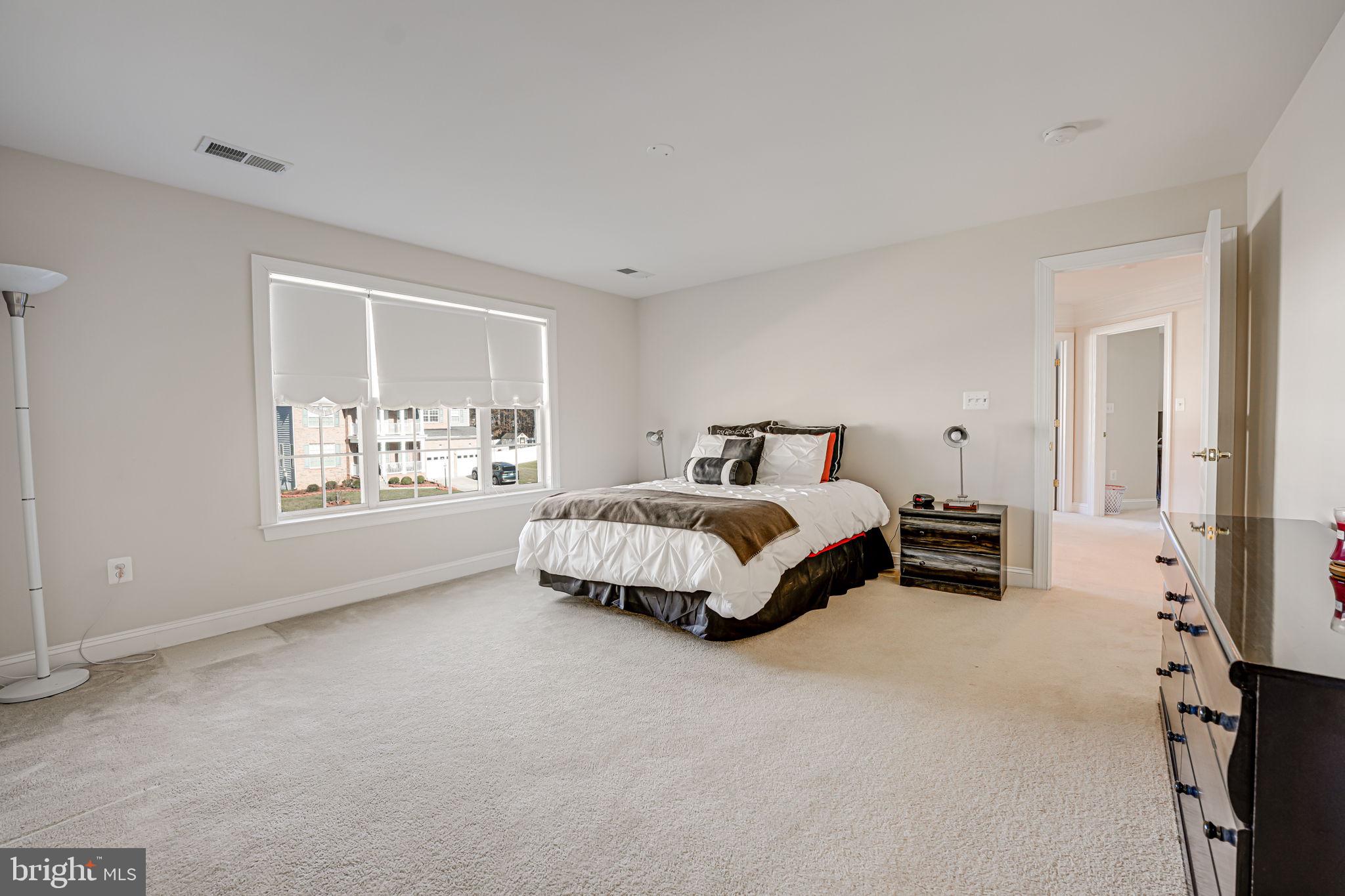 13024 Queen Chapel Road Woodbridge, VA 22193 - Photo 39 of 73 bedroom with bathroom attached & walkin closet