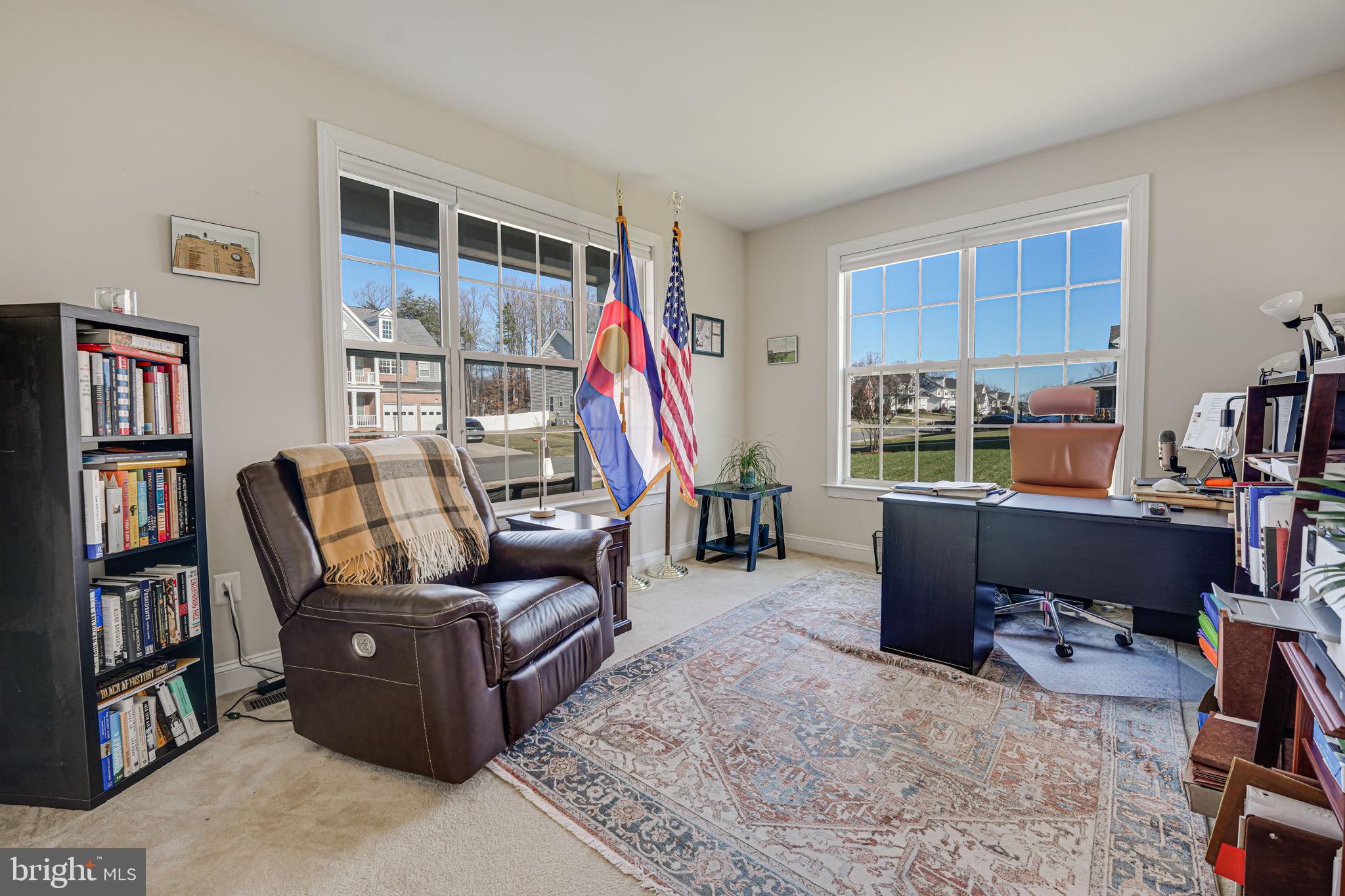 13024 Queen Chapel Road Woodbridge, VA 22193 - Photo 5 of 73 Study / Office