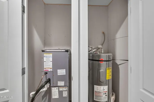 $299,000 | 18346 Fortunes Way, Abingdon, VA 24210