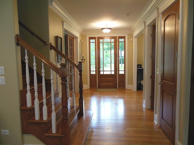 509 Phillippa Street Hinsdale, IL 60521 - Photo 4 of 20 a view of entryway with livingroom
