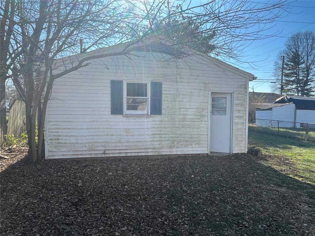 1613 West 15th Street Muncie, IN 47302 - Photo 7 of 25