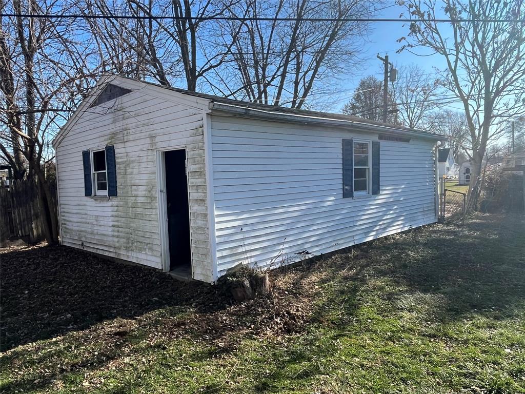 1613 West 15th Street Muncie, IN 47302 - Photo 8 of 25