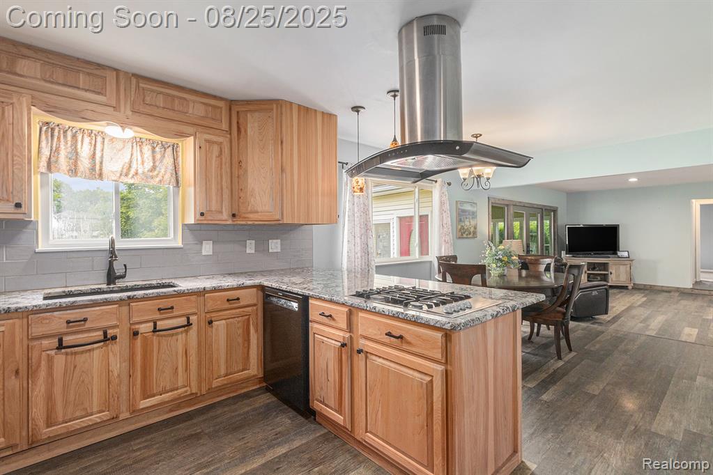 14152 North Road Fenton, MI 48430 - Photo 9 of 32