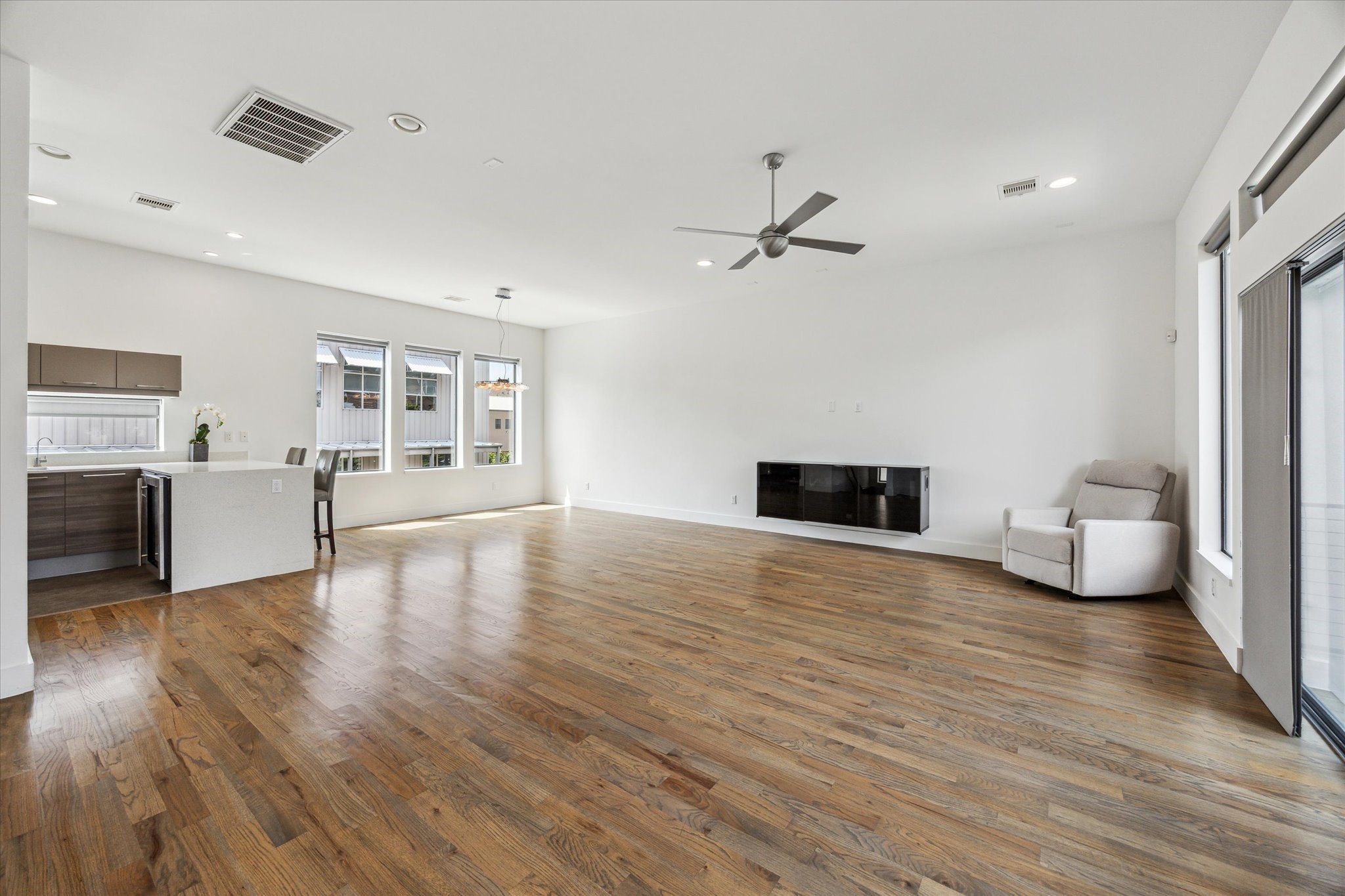 1107 Bonner Street Houston, TX 77007 - Photo 4 of 20