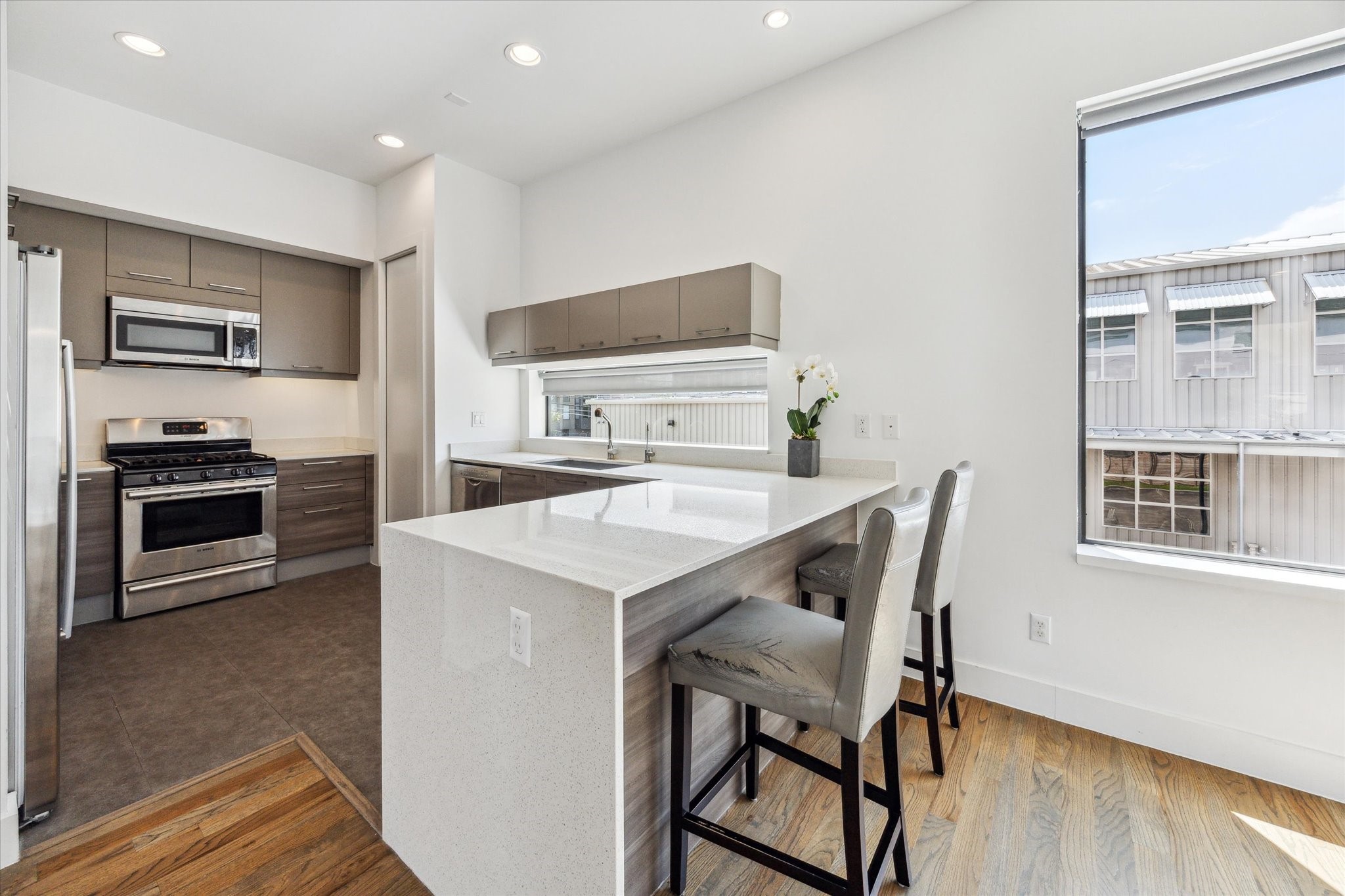 1107 Bonner Street Houston, TX 77007 - Photo 6 of 20