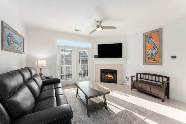 $324,900 | 130 River Landing Drive, Unit 3302, Charleston, SC 29492