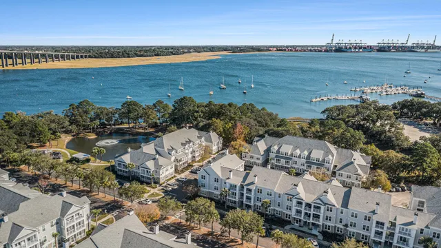 $324,900 | 130 River Landing Drive, Unit 3302, Charleston, SC 29492