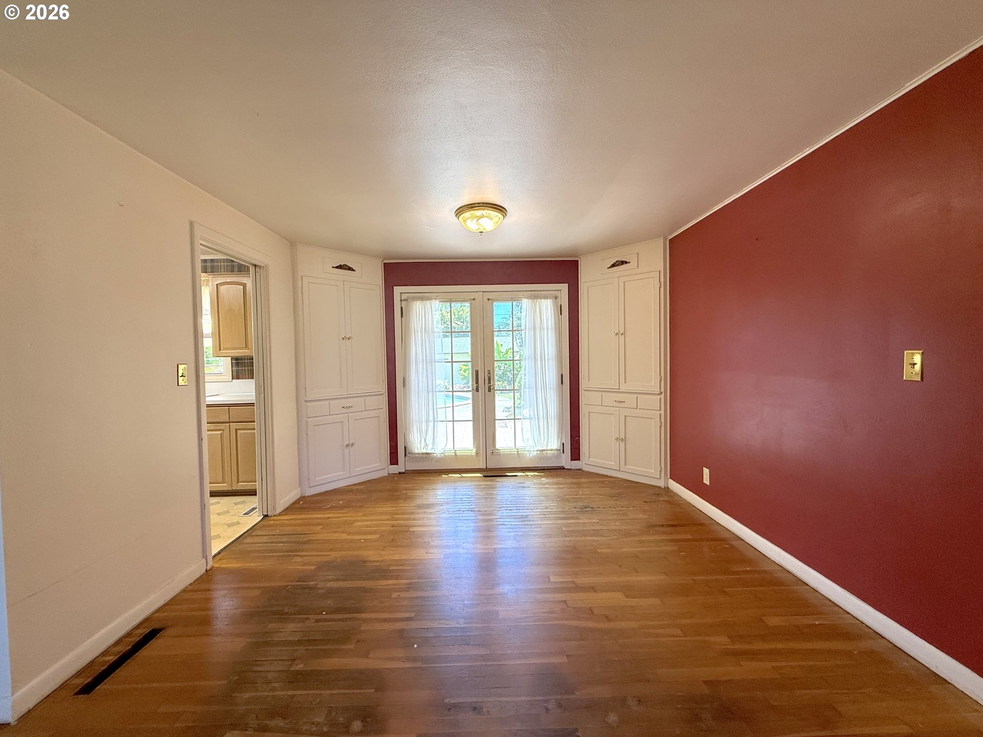 2172 Roland Way Eugene, OR 97401 - Photo 5 of 42 Dining Area