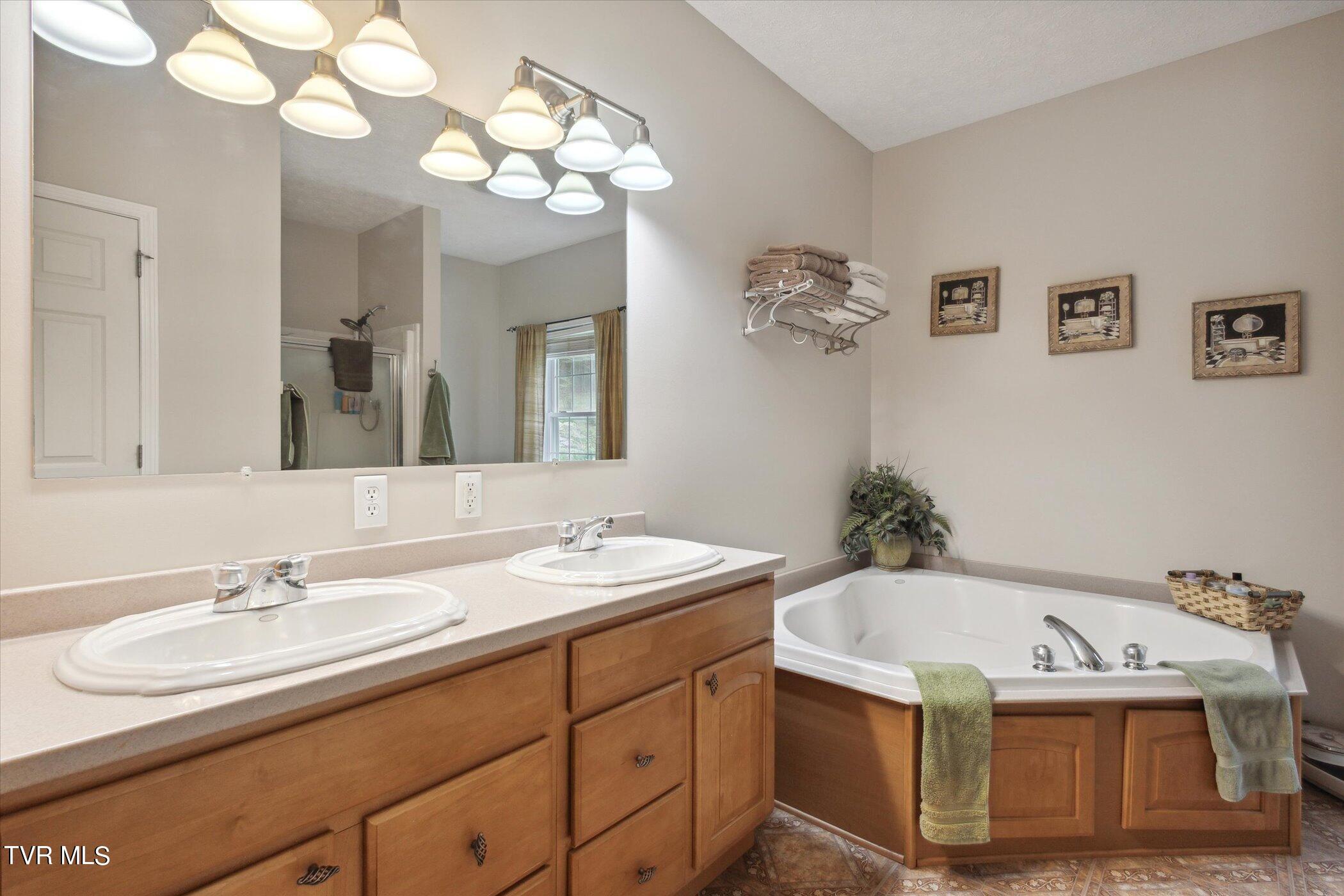 3630 Kenyon Road Parrottsville, TN 37843 - Photo 18 of 50 19-3639-Kenyon-Rd-WindowStill-21