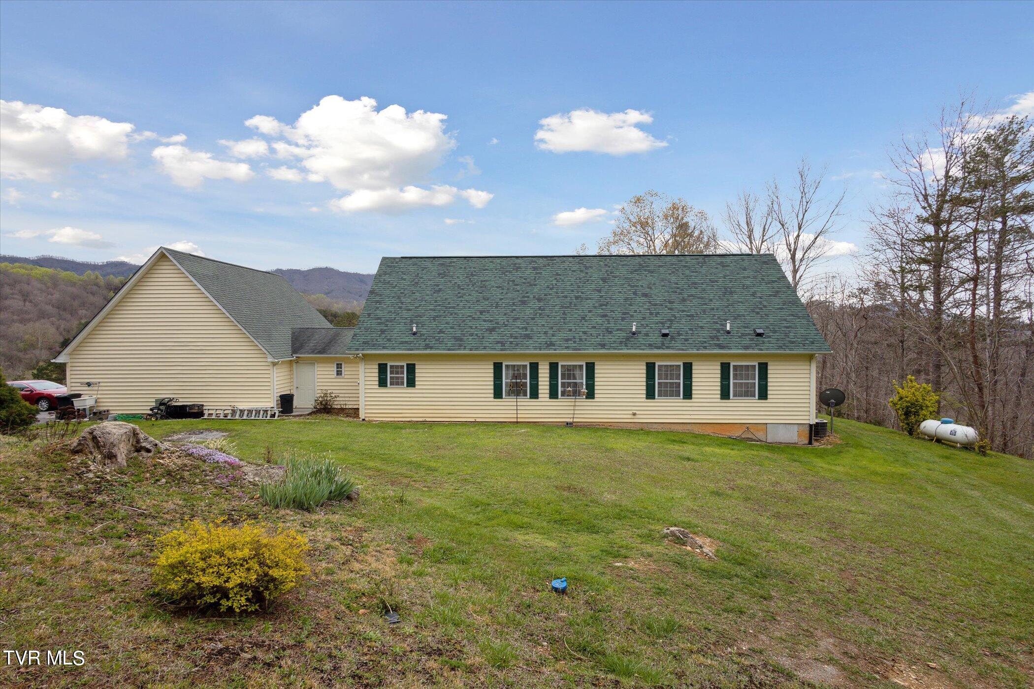 3630 Kenyon Road Parrottsville, TN 37843 - Photo 34 of 50 35-3639-Kenyon-Rd-WindowStill-04
