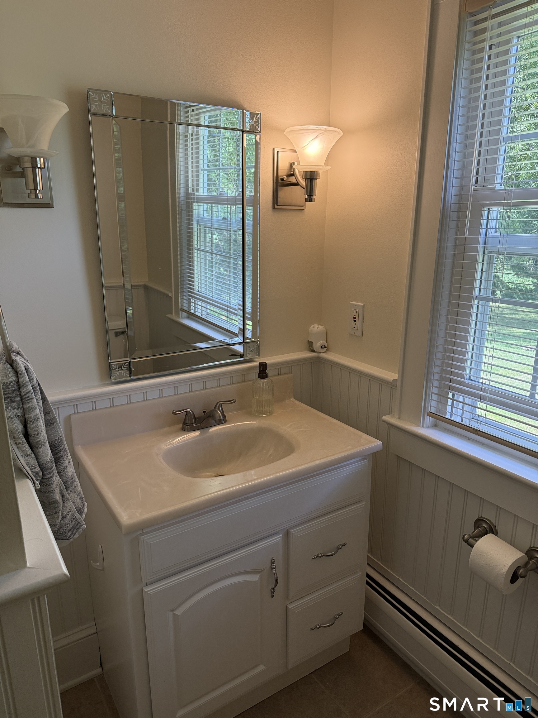 70 Stonehouse Road Trumbull, CT 06611 - Photo 14 of 24 Gallery Image 14