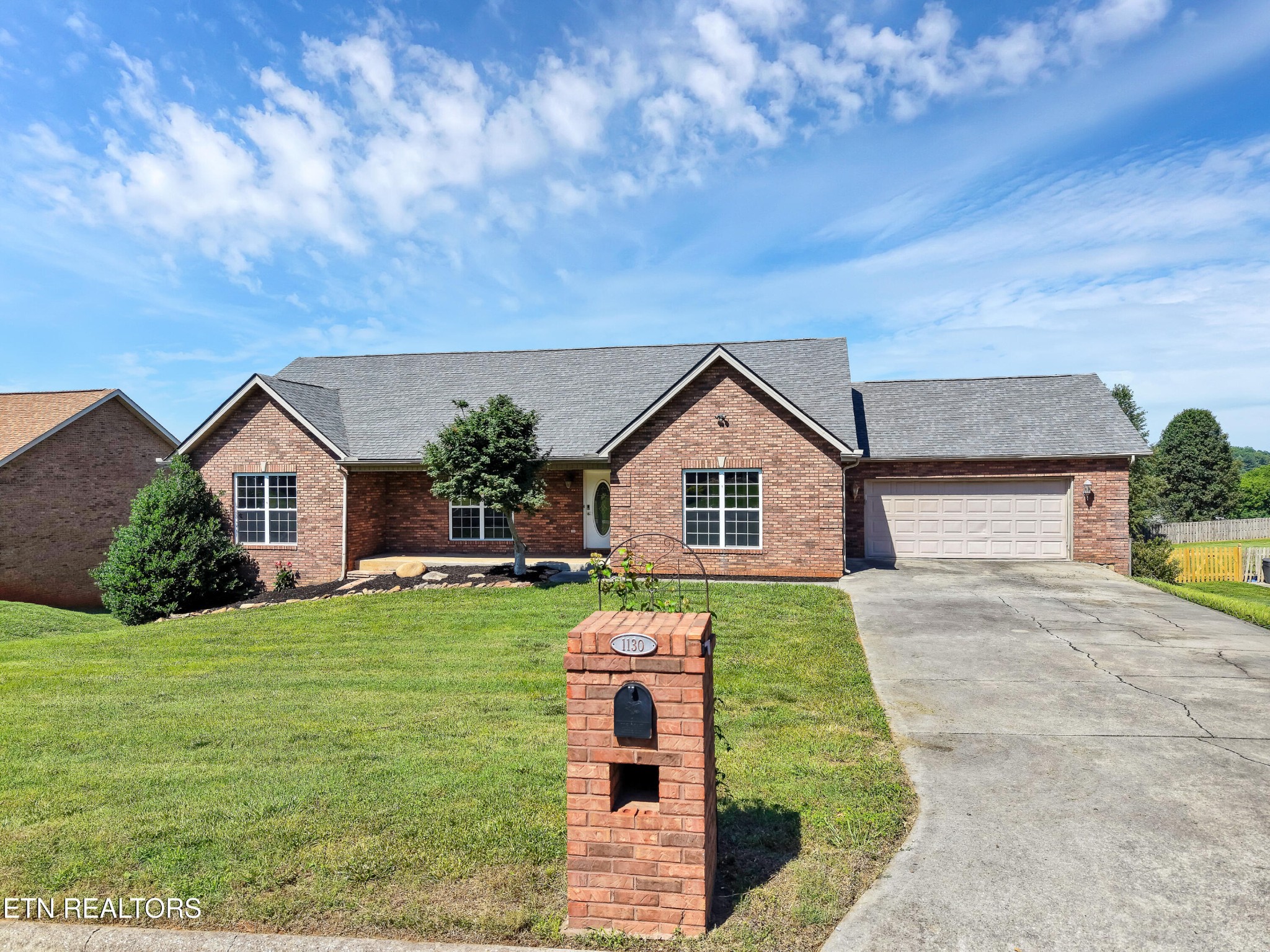 1130 Eloise West Road Greenback, TN 37742 - Photo 2 of 51