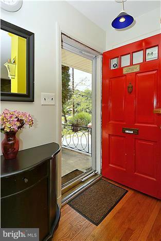 8409 Old Georgetown Road Bethesda, MD 20814 - Photo 11 of 30 Interior (General)