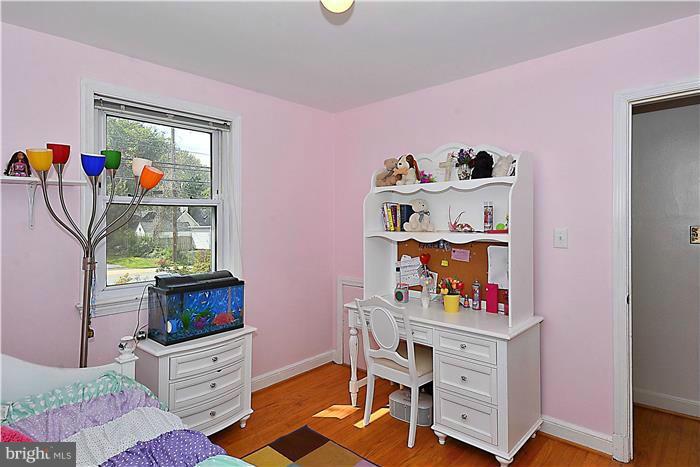 8409 Old Georgetown Road Bethesda, MD 20814 - Photo 13 of 30 Bedroom