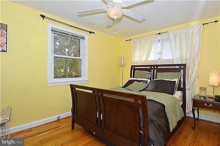 8409 Old Georgetown Road Bethesda, MD 20814 - Photo 15 of 30 Bedroom