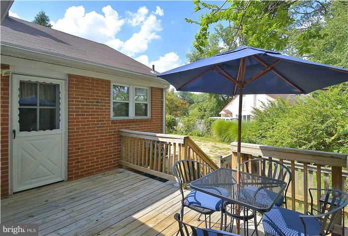 8409 Old Georgetown Road Bethesda, MD 20814 - Photo 27 of 30 Exterior (Rear)