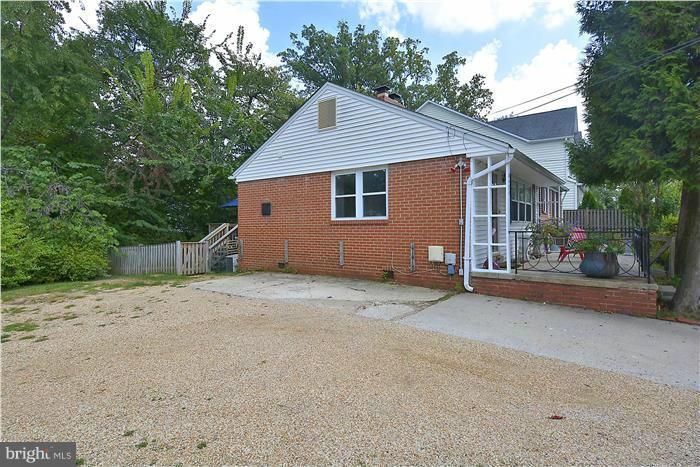 8409 Old Georgetown Road Bethesda, MD 20814 - Photo 30 of 30 Exterior (Front)