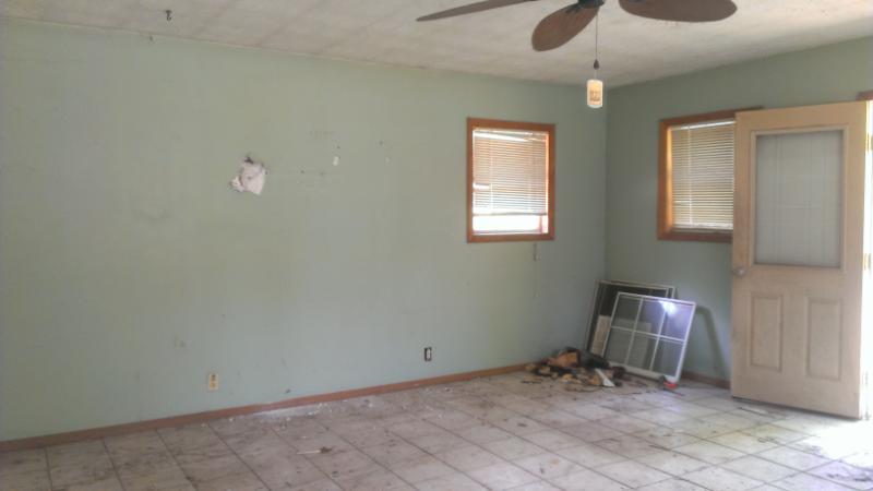 134 W Road Oliver Springs, TN 37840 - Photo 13 of 17 IMAG7047