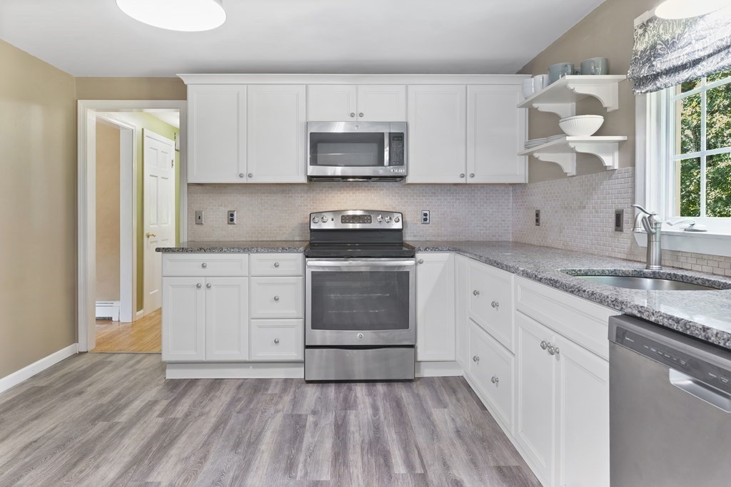 3 Pleasant View Road Wilbraham, MA 01095 - Photo 7 of 30 Gallery Image 7