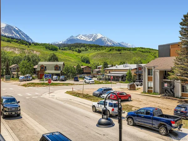 $949,000 | 75 West 4th Street, Unit 205W, Silverthorne, CO 80498
