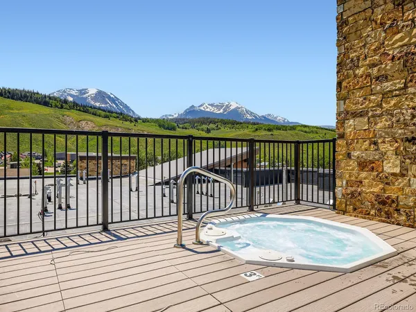 $949,000 | 75 West 4th Street, Unit 205W, Silverthorne, CO 80498