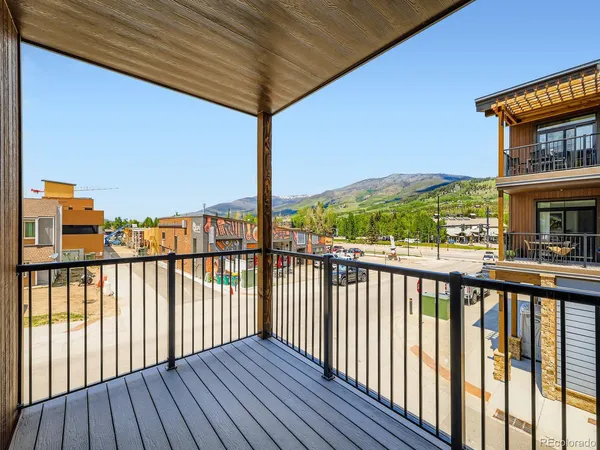 $949,000 | 75 West 4th Street, Unit 205W, Silverthorne, CO 80498