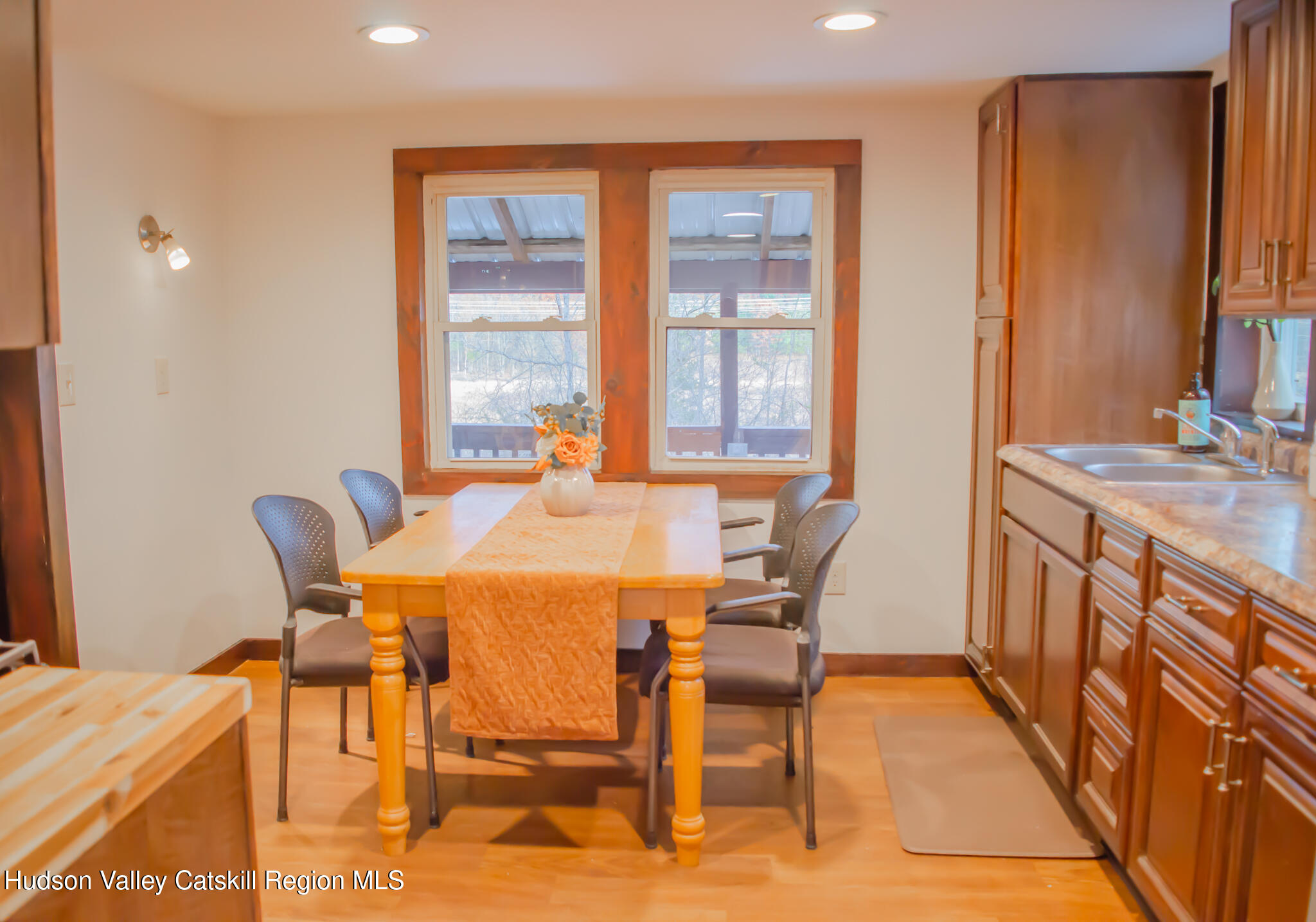 10037 Rte 9W Athens, NY 12414 - Photo 9 of 25 DSC_5426