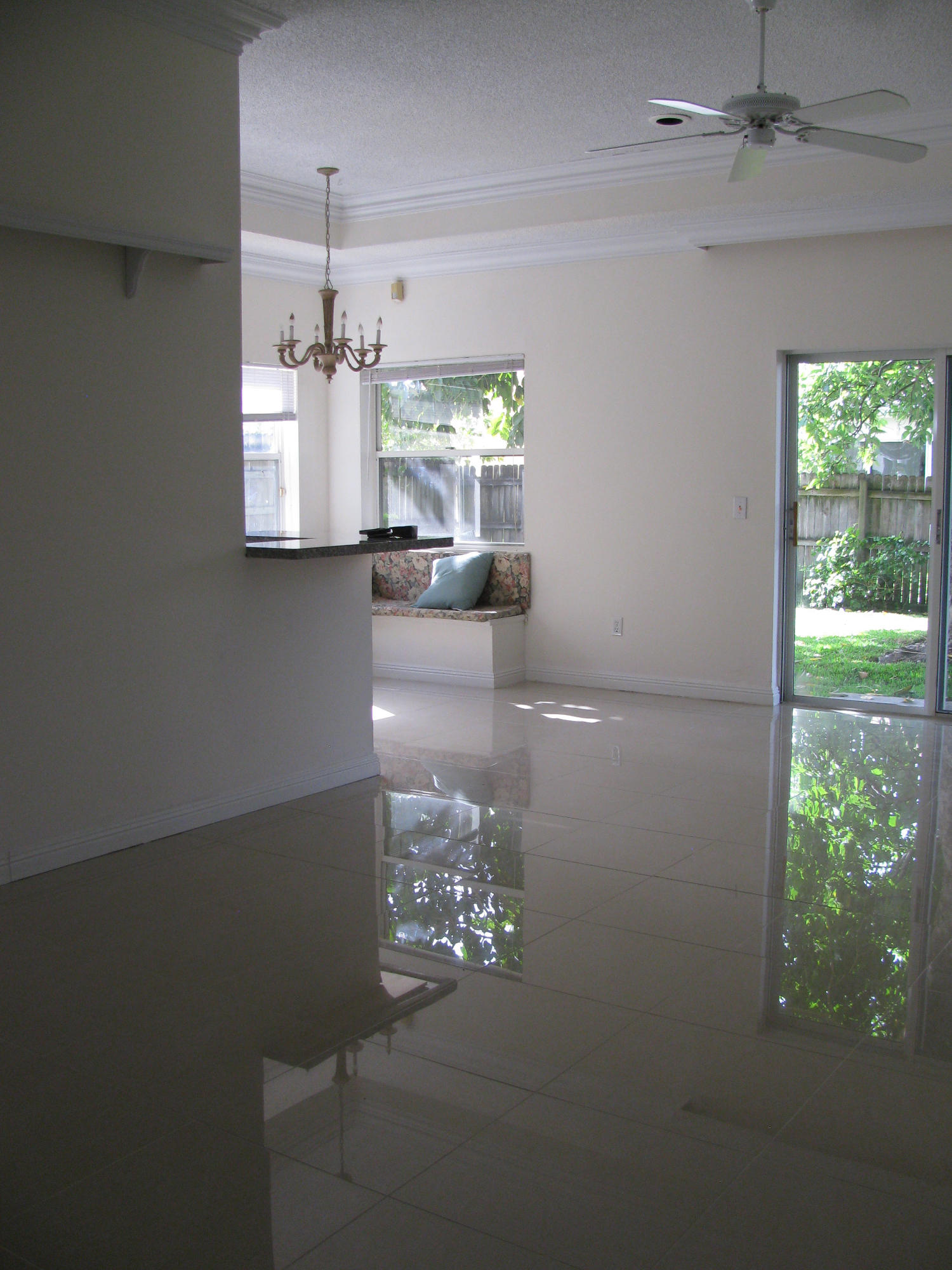 23205 Old Inlet Bridge Drive Boca Raton, FL 33433 - Photo 7 of 17 23205 old inlet great room