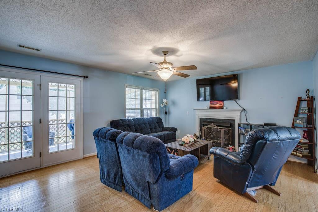 5131 Windsbury Ridge Road Clemmons, NC 27012 - Photo 3 of 23 Gallery Image 3