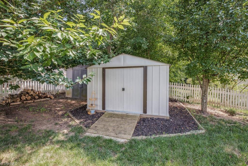 5131 Windsbury Ridge Road Clemmons, NC 27012 - Photo 22 of 23 Gallery Image 22