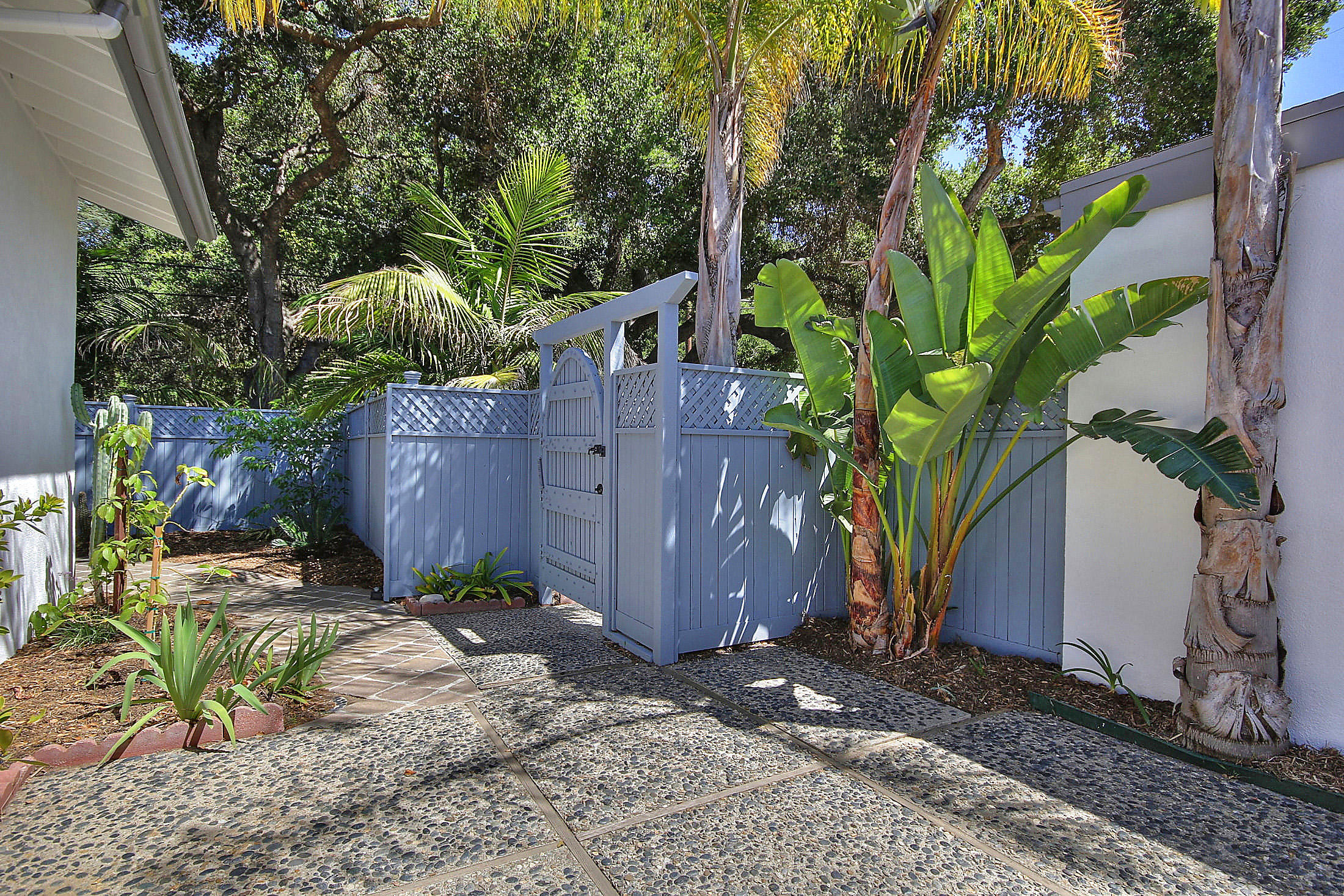 345 North Ontare Road Santa Barbara, CA 93105 - Photo 2 of 31 Front entry & garden