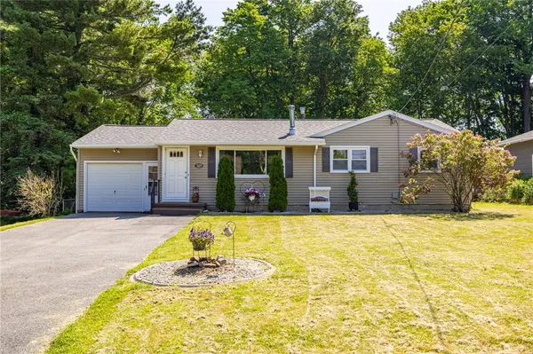 $229,900 | 50 Interlaken Road, Greece, NY 14612