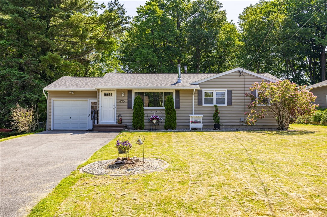 50 Interlaken Road Greece, NY 14612 - Photo 1 of 30