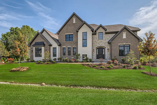 $1,799,900 | 160 Boardman Court, Lake Bluff, IL 60044